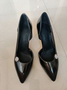 Black Dimond Pumps