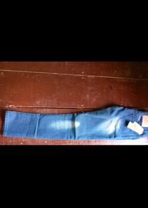 🔥Sale🔥 jeans 👖 only At 400