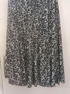 (Black N White) Cheetah Print Long Skirt