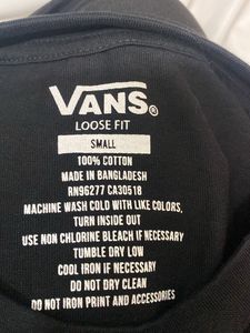 Vans loose fit tshirt size s