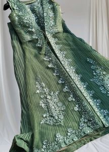 🆕🆕2 In 1 Indo Western Mehendi Outfit