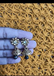 Set Of 5 Beautiful Earrings..💫