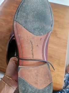 Like New Hush Puppies Men Shoes