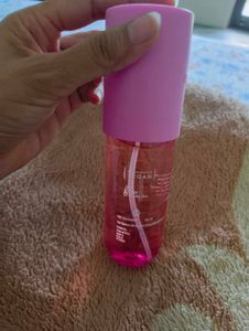 Aqualogica Dewy Floral Kiss Body Mist