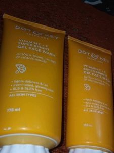 Dot &amp; Key Face Wash