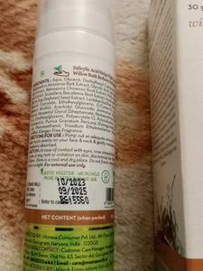 Selling Combo Of 2 Bye2 Acne Cream