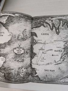 SIX OF CROWS- LEIGH BARDUGO