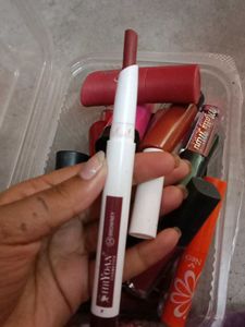 Shryoan Brown Lip Crayon