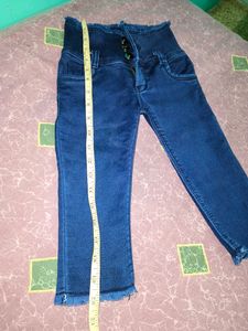 GIRLS JEANS👖
