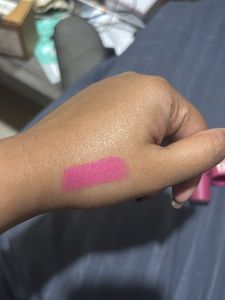Pink Lipstick- Beauty &amp; Babe