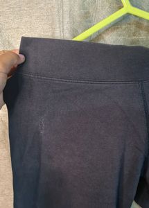 Black Nike shorts
