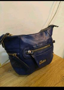 Guess Blue Crossbody Bag💥