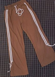 Woman's Pretty Trouser