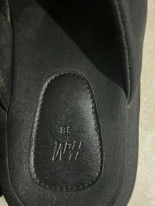 Black Flat H&amp;M