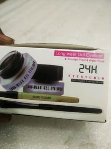 Long Wear Gel eyeliner Music Flower In Very Low Rs