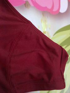 (1200)Burgundy Halter Lace-Up Top