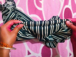 New But Without Price Tag Black And White Plazo