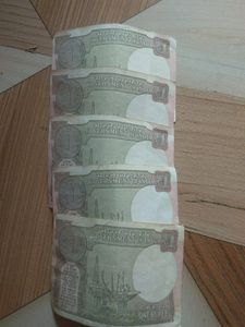 1 Rupee New Notes With Serial Numbers.