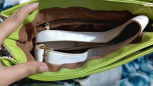 Branded Sling beg