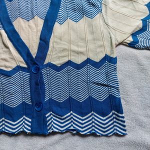 Blue Cardigan Top💙🤍