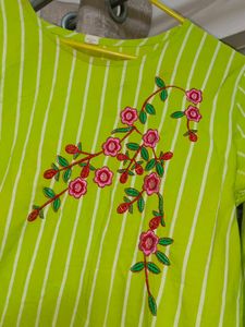Cotton Green Embroidered Kurta