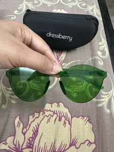 DressBerry Women Rimeless Oval Sunglasses