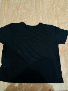 Black Basic T-Shirt