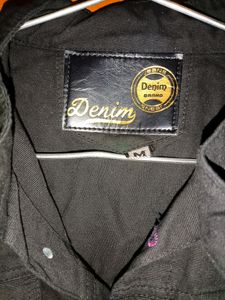 Loot📌 Denim Solid Jacket For Women