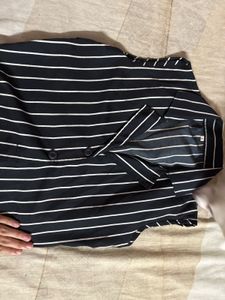 Sleeveless Crop Shirt