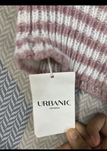 Cute Pink &amp; White Cropped Sweater