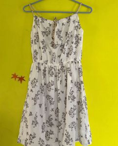 White Floral Sleeveless Summer Dress