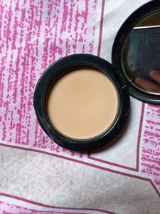 Maybelline New York Compact
