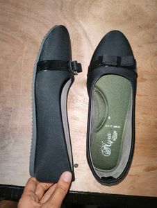Nyra Black Ballerina Flats