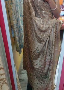 glossy soft stylish saree