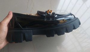 Shoetopia Chunky Chain Loafers