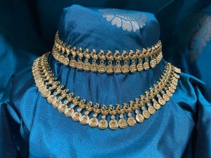 Antique Gold Necklace &amp; Earring Set