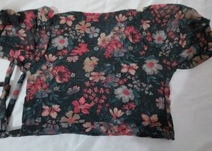 Women&#39;s Puffed Sleeves Crop Top