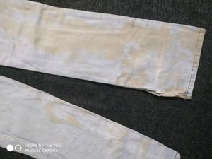 Jeans With Dye