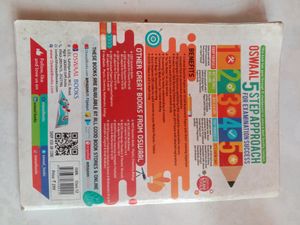 Class 12 Political Science 15 Sample Paper Book