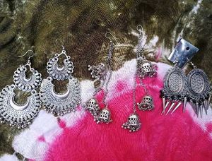 Earings And Nacklace