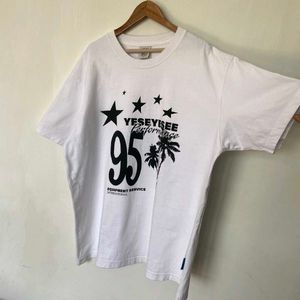 YESEYESEE Performance T-Shirt