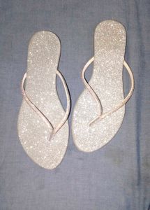 Pinterestey Glitterey New Slipper 🌸