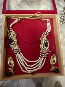 Elegant Jewellery Set