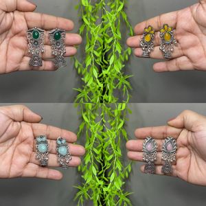 4 Stunning Earrings pair