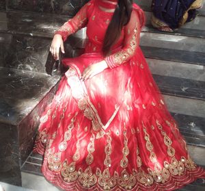 Only Gown It's New I Used This Once