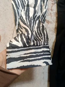black and white chita print body dress