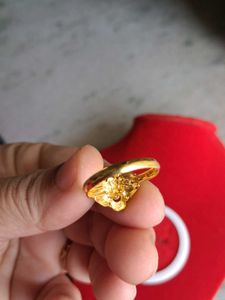 Elegant Gold Floral Ring 22crt