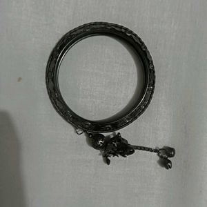 Vintage Silver Tone Bangle with Dangle Charm