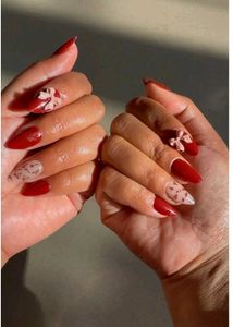 Press On Nails With Manicure Kit