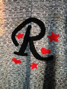 R Letter Grey Sweater💗